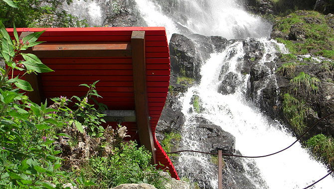 Todtnauer-Wasserfall_Panoramaliege