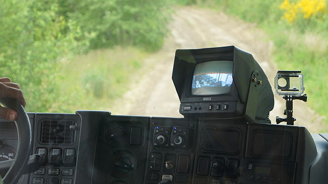 Im Cockpit sieht der Fahrer alles.