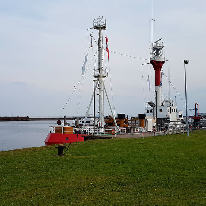 Das Nationalparkschiff Borkumriff im Neuen Hafen