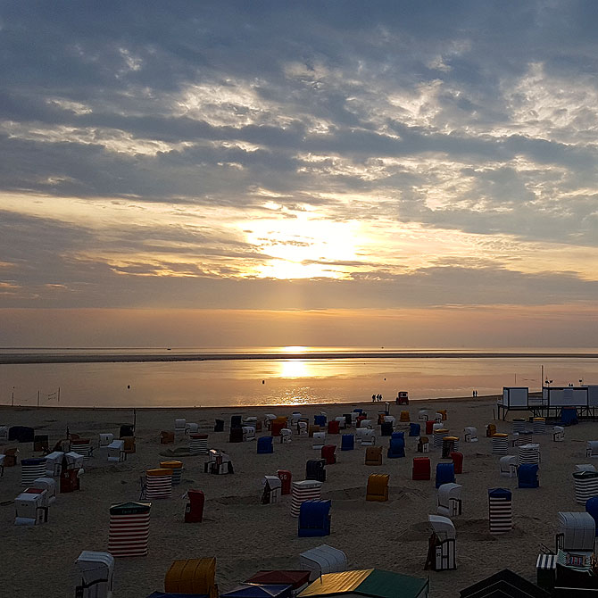 Sonnenuntergang am Strand von Borkum