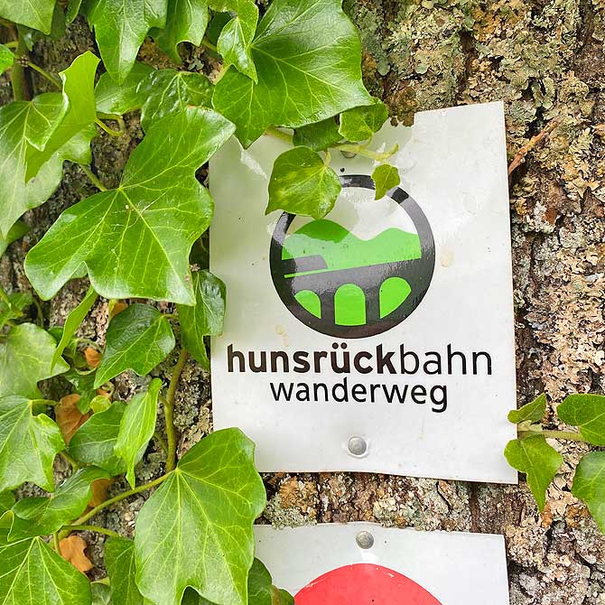 Hunsrückbahn-Wanderweg Wegzeichen