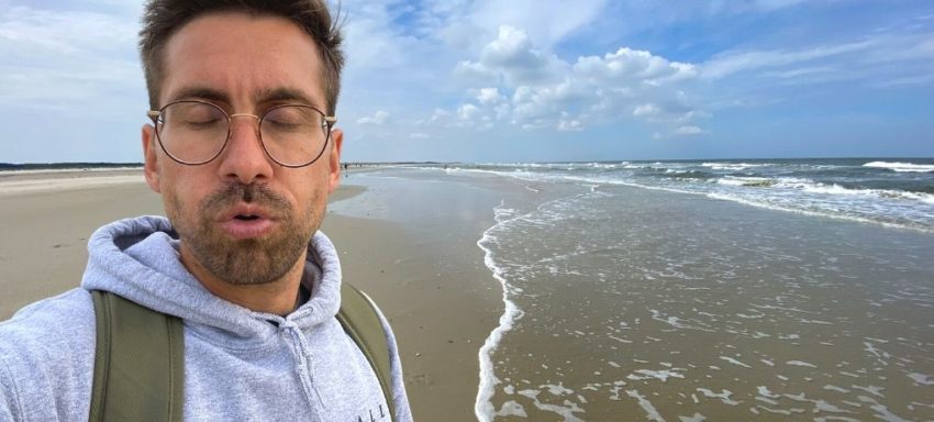 Ich bei einem Nordsee-Urlaub auf Borkum