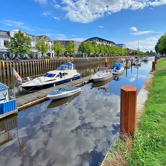 Der Hafen ist eine der schönsten Sehenswürdigkeiten in Oldenburg